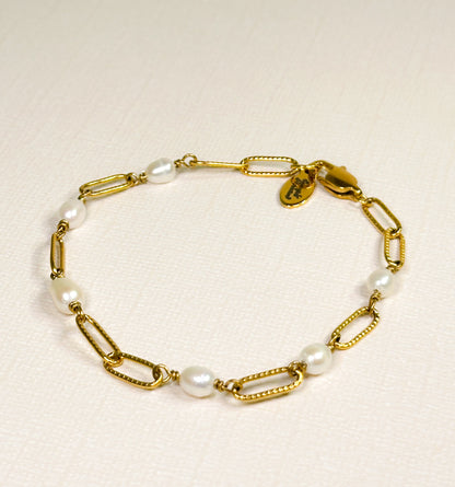 Kera Pearl Bracelet